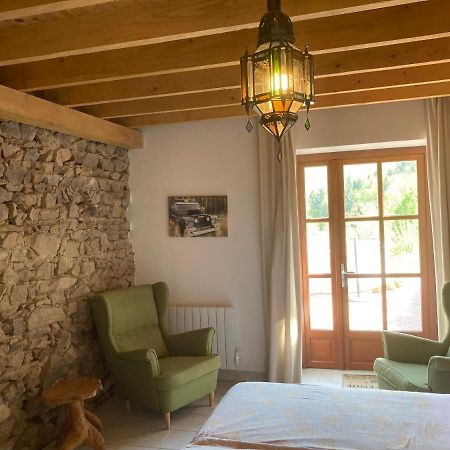 Bed and Breakfast Le Bois Du Four Arfeuilles Экстерьер фото
