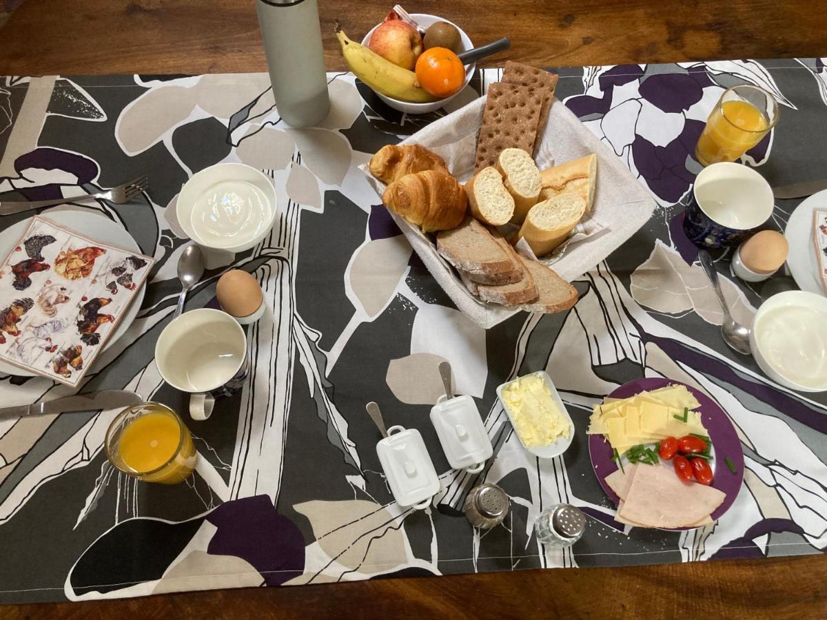 Bed and Breakfast Le Bois Du Four Arfeuilles Экстерьер фото