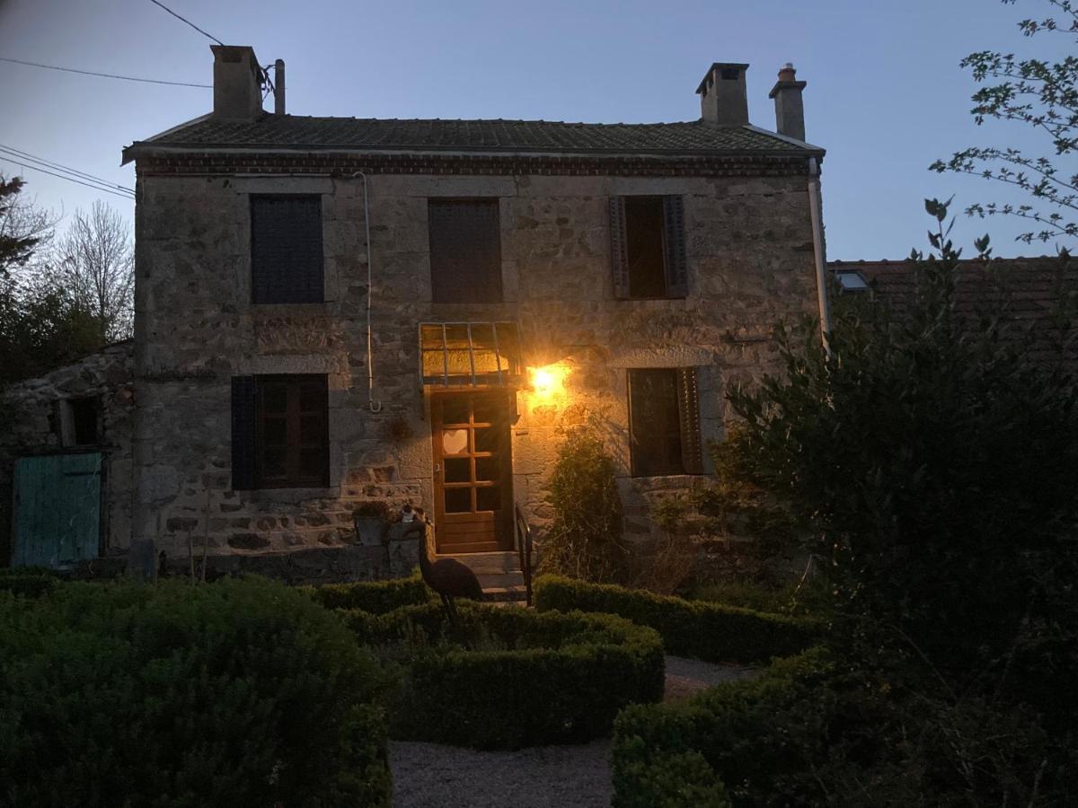 Bed and Breakfast Le Bois Du Four Arfeuilles Экстерьер фото