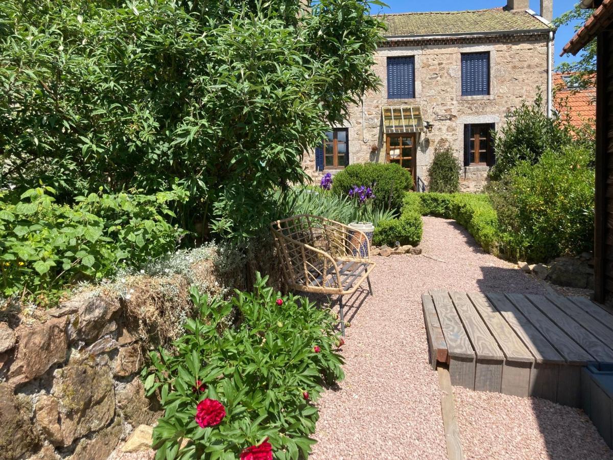 Bed and Breakfast Le Bois Du Four Arfeuilles Экстерьер фото